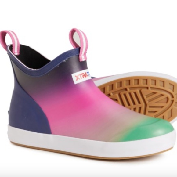 Xtratuf Ankle Rubber Boots - Youth 6 - Picture 1 of 5